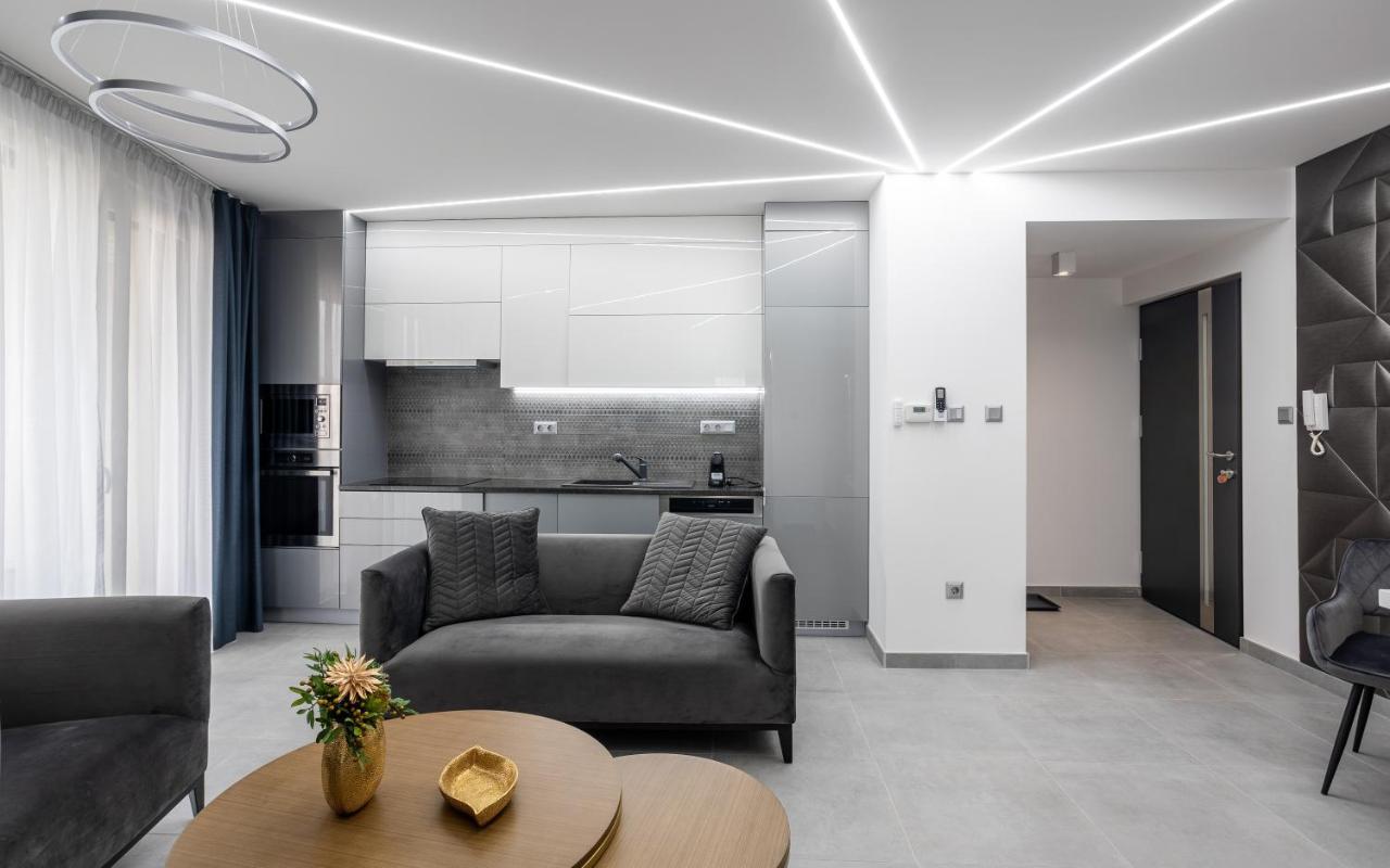 Avand Apartments Debreţin Exterior foto